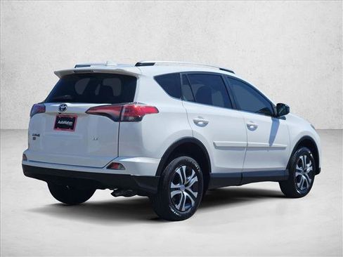 Used 2017 Toyota RAV4 LE w/ Carpet Mat Package FWD image 8
