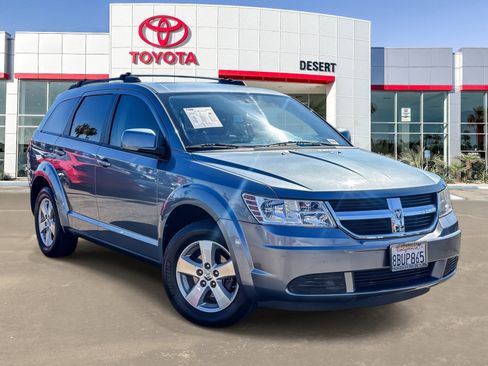 Used 2009 Dodge Journey SXT w/ Flexible Seating Group FWD image 1