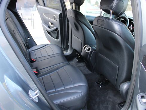 Used 2018 Mercedes-Benz GLC 300 4MATIC image 28