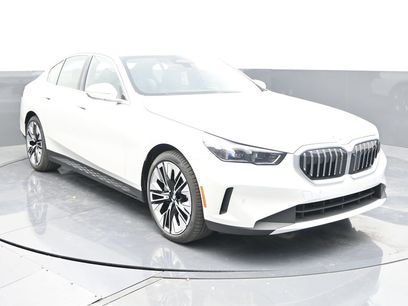 New 2025 BMW 530i w/ Premium Package