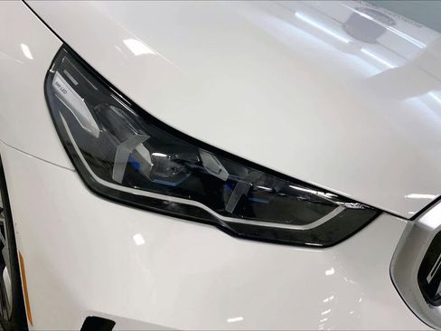 New 2026 BMW 530i xDrive 530i xDrive w/ Premium Package image 13