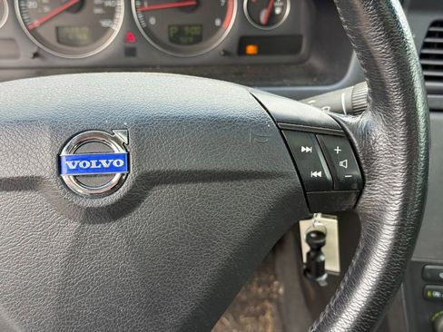Used 2004 Volvo S60 2.4 FWD image 15