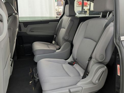 Used 2022 Honda Odyssey EX image 25