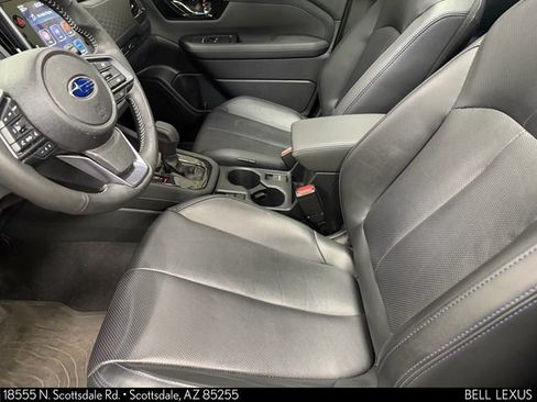 Used 2025 Subaru Forester Limited AWD/4WD image 14