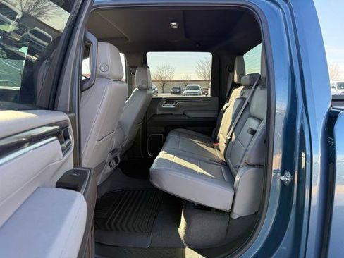 Used 2025 Chevrolet Silverado 3500 LTZ image 40