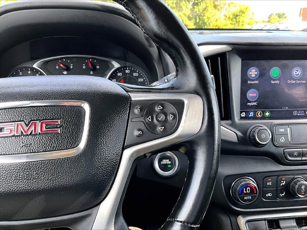 Used 2024 GMC Terrain SLT AWD/4WD image 15