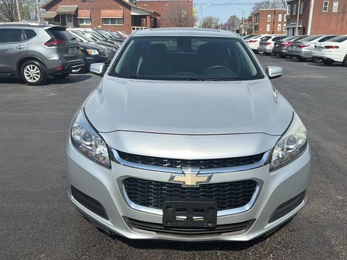 Used 2015 Chevrolet Malibu LT image 2
