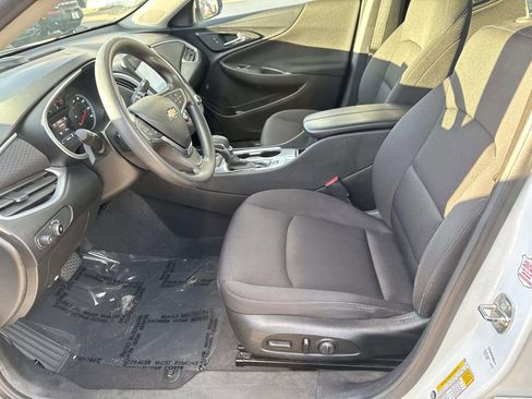 Used 2023 Chevrolet Malibu LT image 16