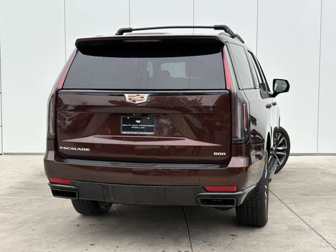 Used 2023 Cadillac Escalade Sport image 6