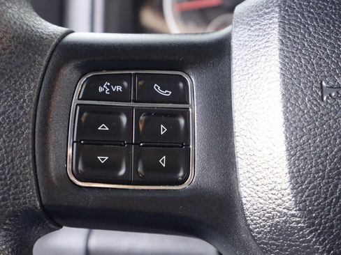 Used 2018 RAM 1500 Classic SLT AWD/4WD image 12