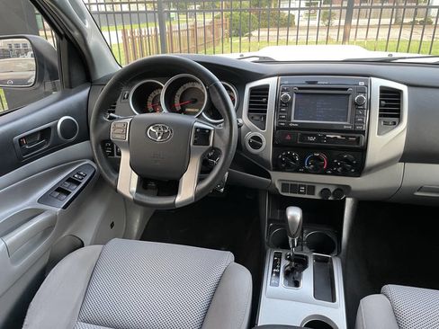 Used 2012 Toyota Tacoma 4x4 Double Cab w/ TRD Sport Pkg image 23