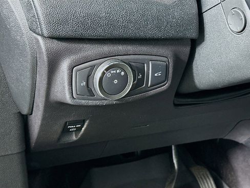 Used 2017 Lincoln MKC Select w/ Select Plus Package image 12