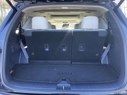 Used 2023 Hyundai Palisade Limited image 8