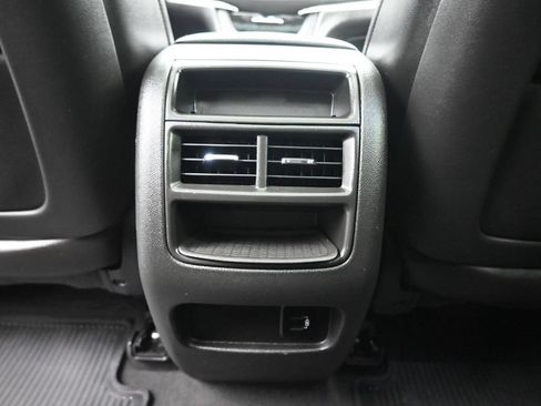 Used 2018 Cadillac XT5 Luxury w/ Driver Awareness Package FWD image 35