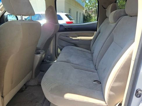Used 2009 Toyota Tacoma PreRunner RWD image 11