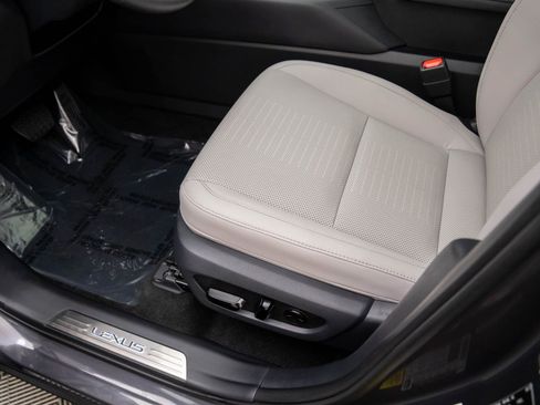 Used 2025 Lexus TX 350 AWD image 13