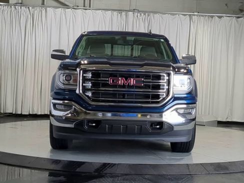 Used 2018 GMC Sierra 1500 SLT w/ SLT Premium Package AWD/4WD image 3