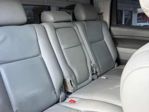 Used 2013 Toyota Tundra 2WD CrewMax w/ SR5 Pkg image 23