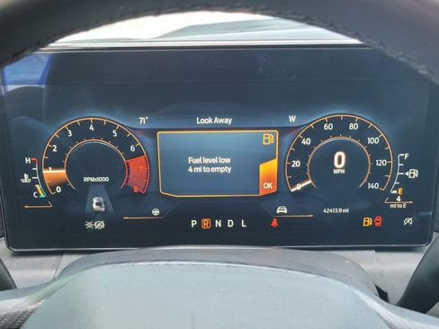 Used 2024 Ford Mustang Coupe RWD image 28