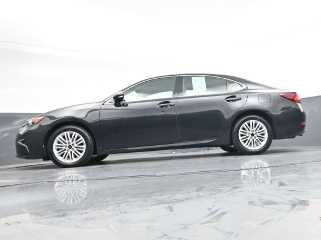 Used 2017 Lexus ES 350 w/ Premium Package FWD image 35
