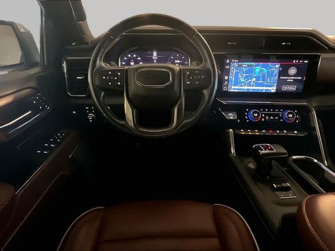 Used 2023 GMC Sierra 1500 Denali Ultimate AWD/4WD image 5