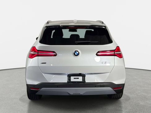 Used 2026 BMW X3 xDrive30 w/ Premium Package image 4