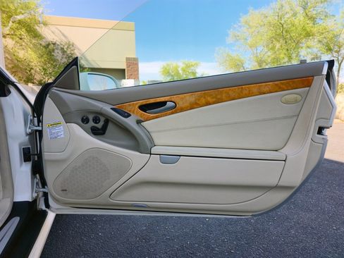 Used 2004 Mercedes-Benz SL 500 w/ AMG Sport Pkg image 24