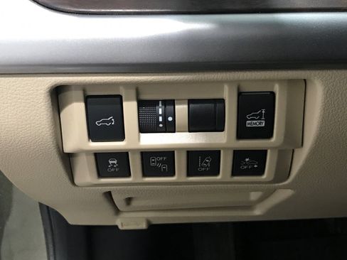 Used 2018 Subaru Outback 2.5i Limited image 19