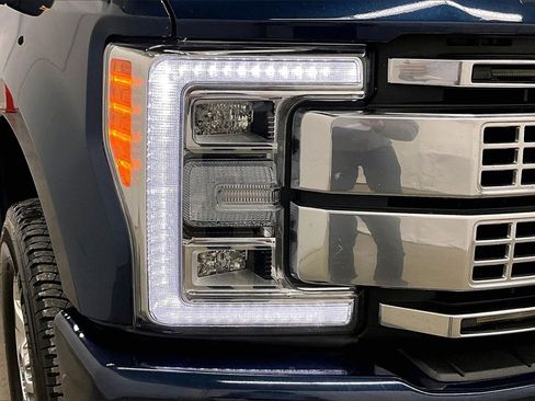 Used 2019 Ford F250 Platinum w/ Platinum Ultimate Package image 32