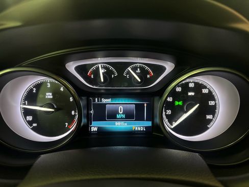 Used 2019 Buick Envision Preferred AWD/4WD image 23
