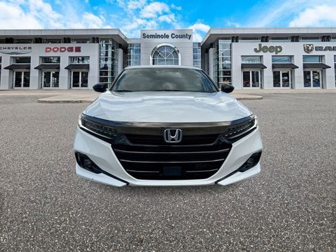 Used 2022 Honda Accord Sport image 3