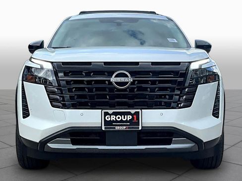 New 2026 Nissan Pathfinder SL FWD image 3