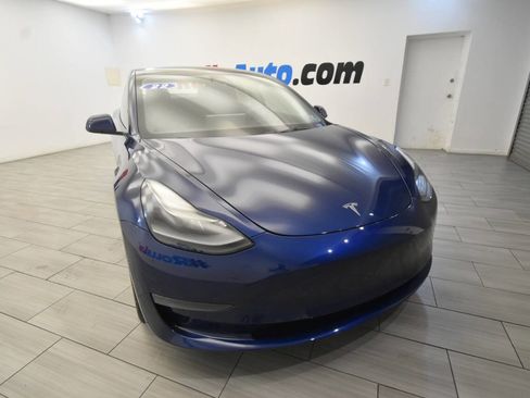 Used 2022 Tesla Model 3 Long Range AWD/4WD image 7