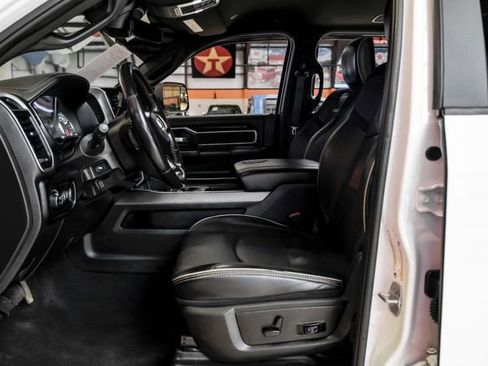 Used 2020 RAM 2500 Laramie w/ Night Edition AWD/4WD image 6