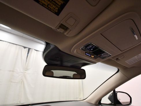 Used 2022 Lincoln Corsair Standard w/ Equipment Group 101A image 28