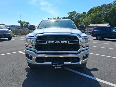 Used 2020 RAM 3500 Tradesman w/ Chrome Appearance Group AWD/4WD image 2