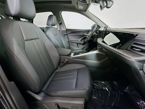 New 2025 Audi Q5 Premium image 8