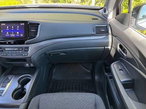 Certified 2023 Honda Ridgeline Sport image 28
