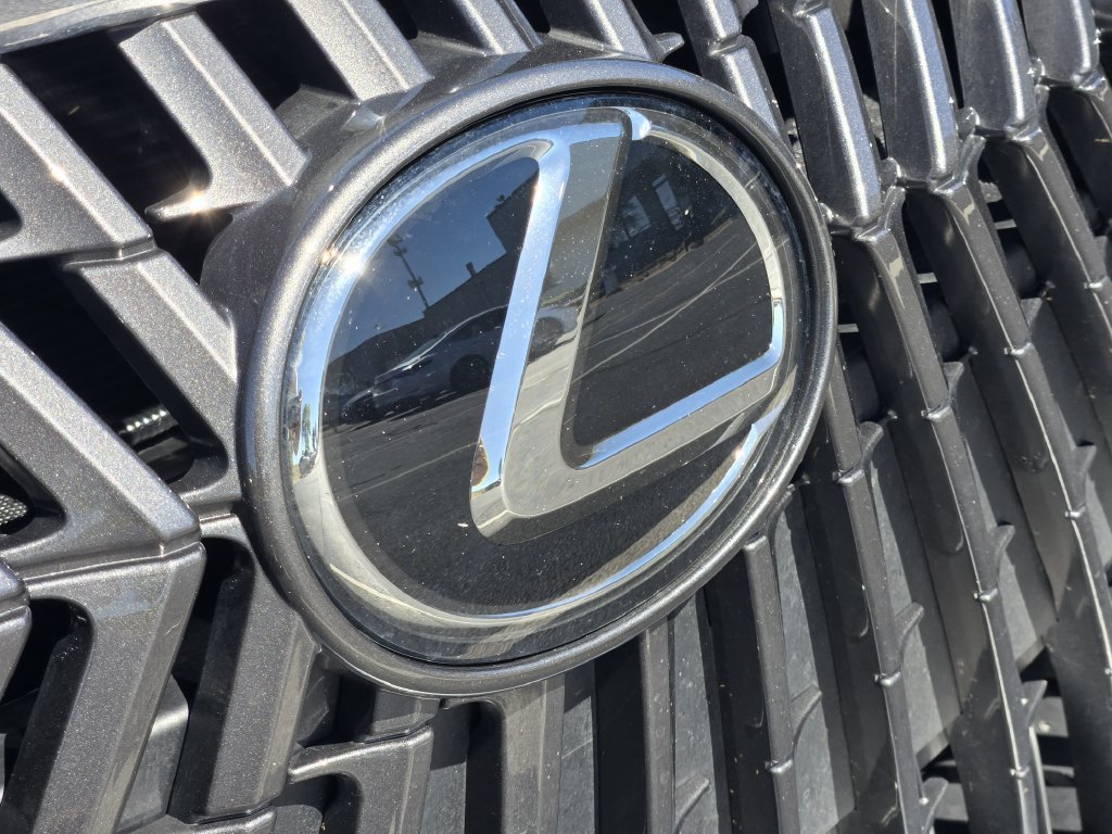 Certified 2025 Lexus ES 350 w/ Premium Package FWD image 11