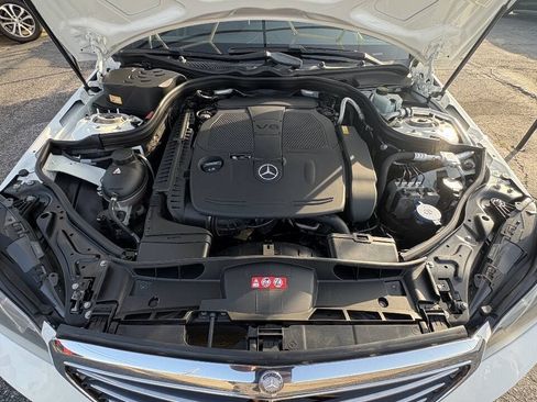 Used 2016 Mercedes-Benz E 350 4MATIC Sedan image 8