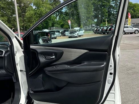 Used 2018 Nissan Murano S FWD image 15