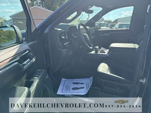 Used 2023 Chevrolet Silverado 1500 LTZ w/ LTZ Premium Package image 9