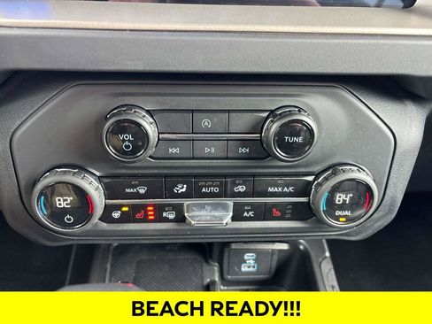 Used 2025 Ford Bronco Outer Banks image 19