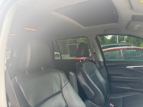 Used 2022 Honda Pilot Special Edition image 6