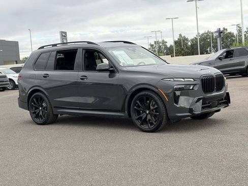New 2026 BMW X7 xDrive40i w/ M Sport Package AWD/4WD image 4