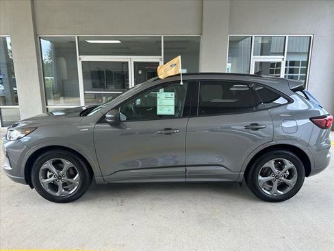 Certified 2023 Ford Escape ST-Line w/ Tech Pack #1 image 3