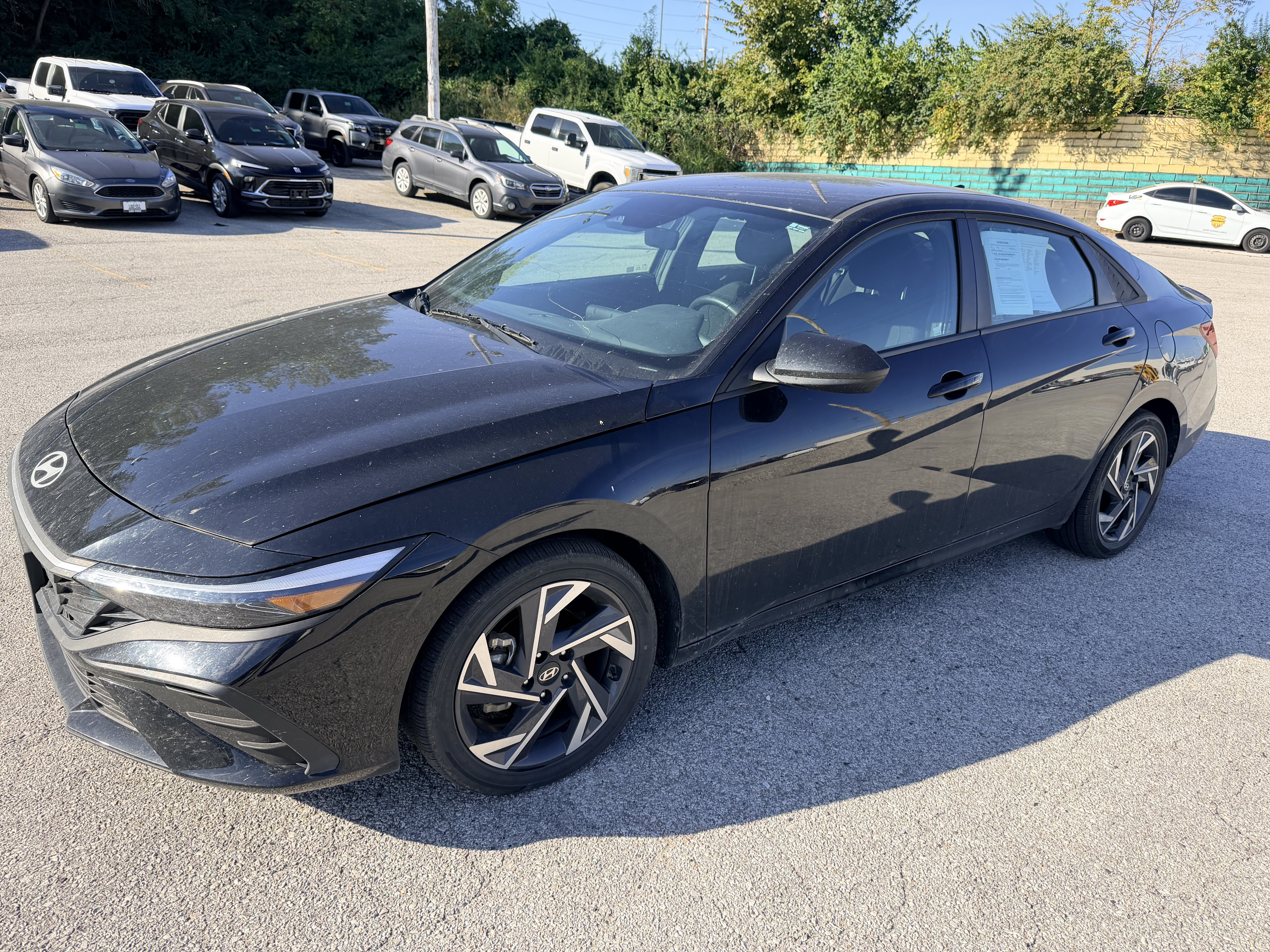 Used 2025 Hyundai Elantra SEL FWD image 3