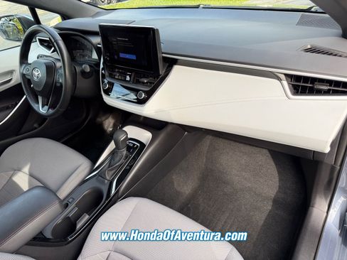 Used 2025 Toyota Corolla SE FWD image 9