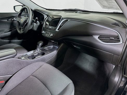 Used 2023 Chevrolet Malibu LT FWD image 28