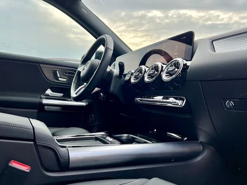 Certified 2026 Mercedes-Benz GLA 250 4MATIC image 17